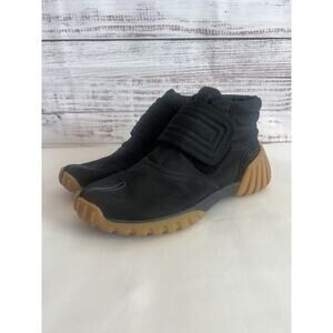 MAISON MARGIELA TABI SCUBA SNEAKERS BLACK SIZE 41 SPLIT TOE DESIGN